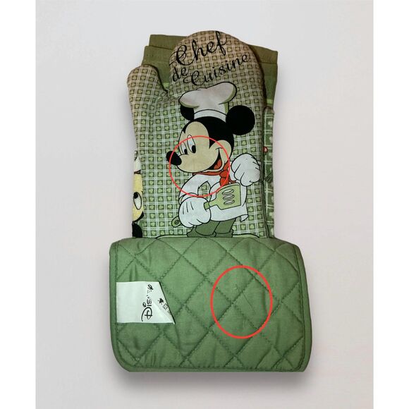 Mickey Mouse & Friends 3 Piece Kitchen Set Dish Towel, Pot Holder, & Oven Mitt - Picture 7 of 10